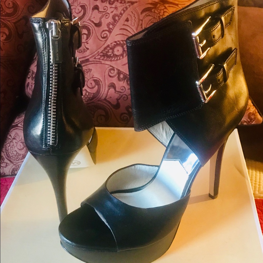 Becca Platform Michael Kors, worn once